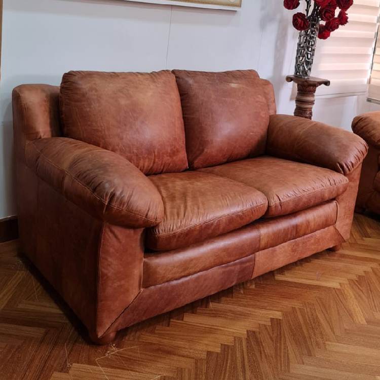 Love seat en cuero terracota